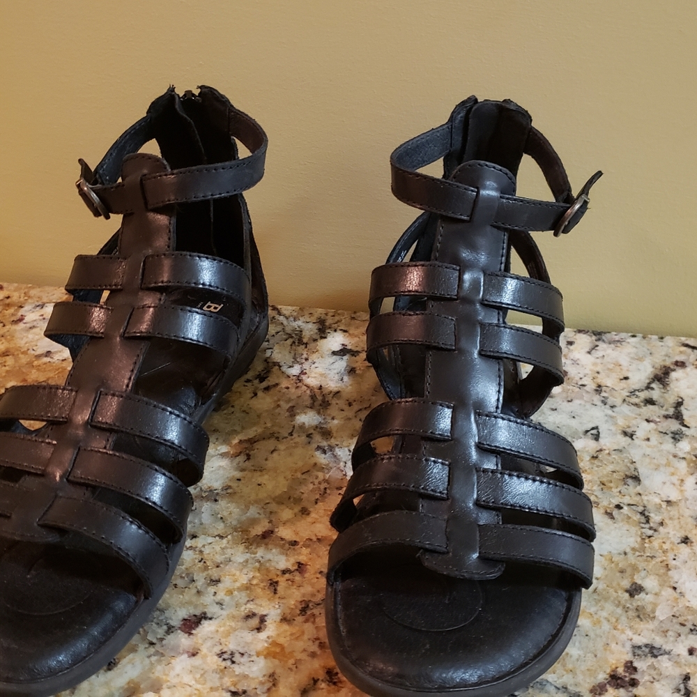 Born Sandals